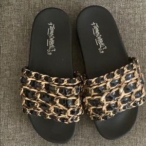 Jeffrey Campbell
Edie Platform Slide Sandal